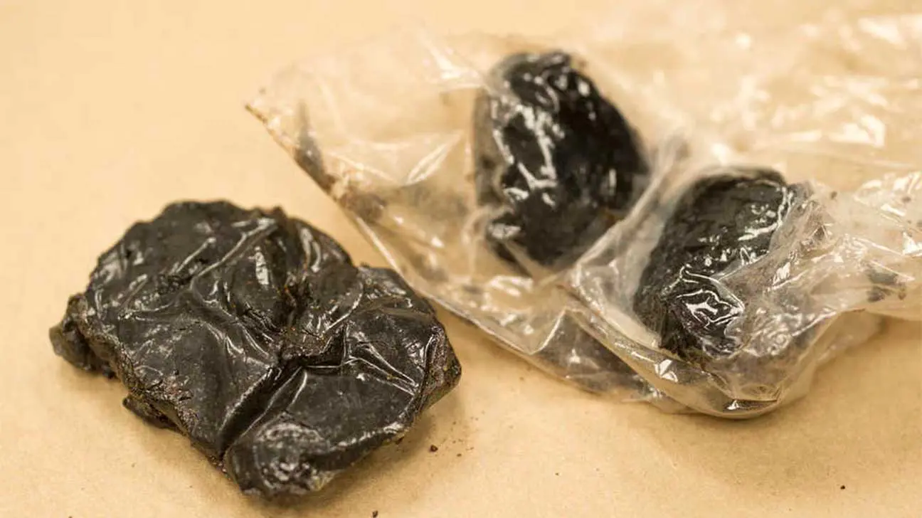 black-tar-heroin